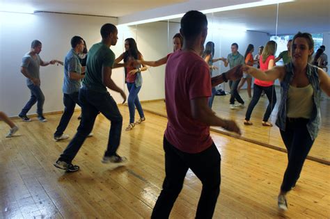 clases de salsa granada|21 Escuelas con Clases de Salsa en Granada